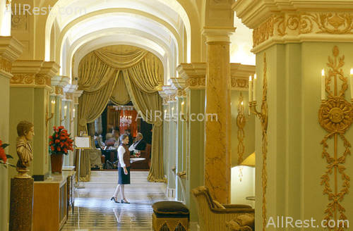 Hotel Le Royal Monceau 5